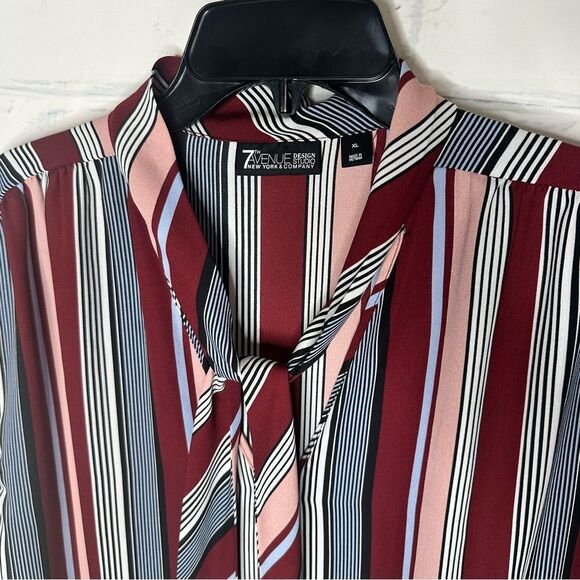 NY & Company XL top - Picture 2 of 7